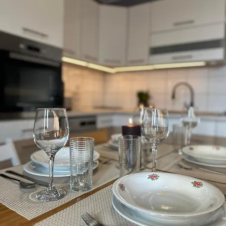 Nad Jeziorem Pod Wierzba * Brdow